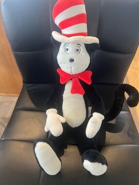 Dr. Seuss Cat in the Hat Plush - Red, White & Black